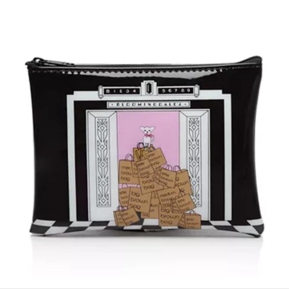 Bloomingdale's Handbags - Bloomingdale's
Dog/Elevator Cosmetics Case NWT